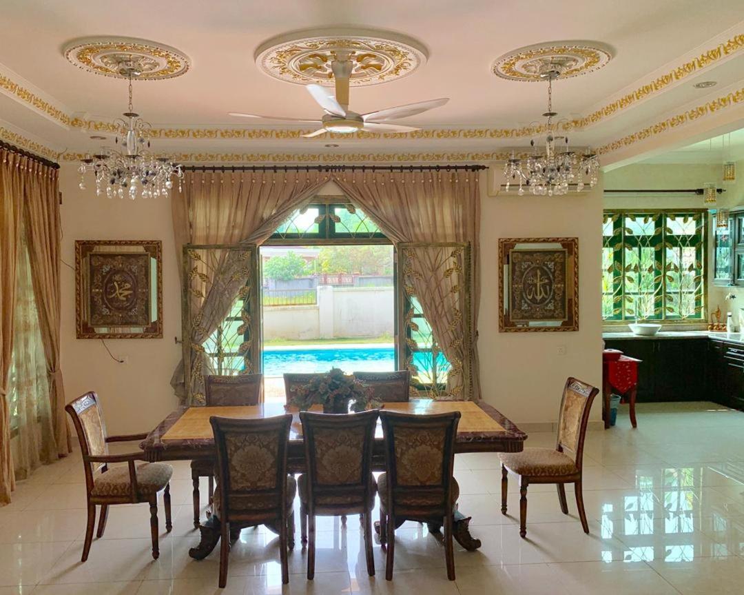 Villa Shamir Sepang Exterior photo